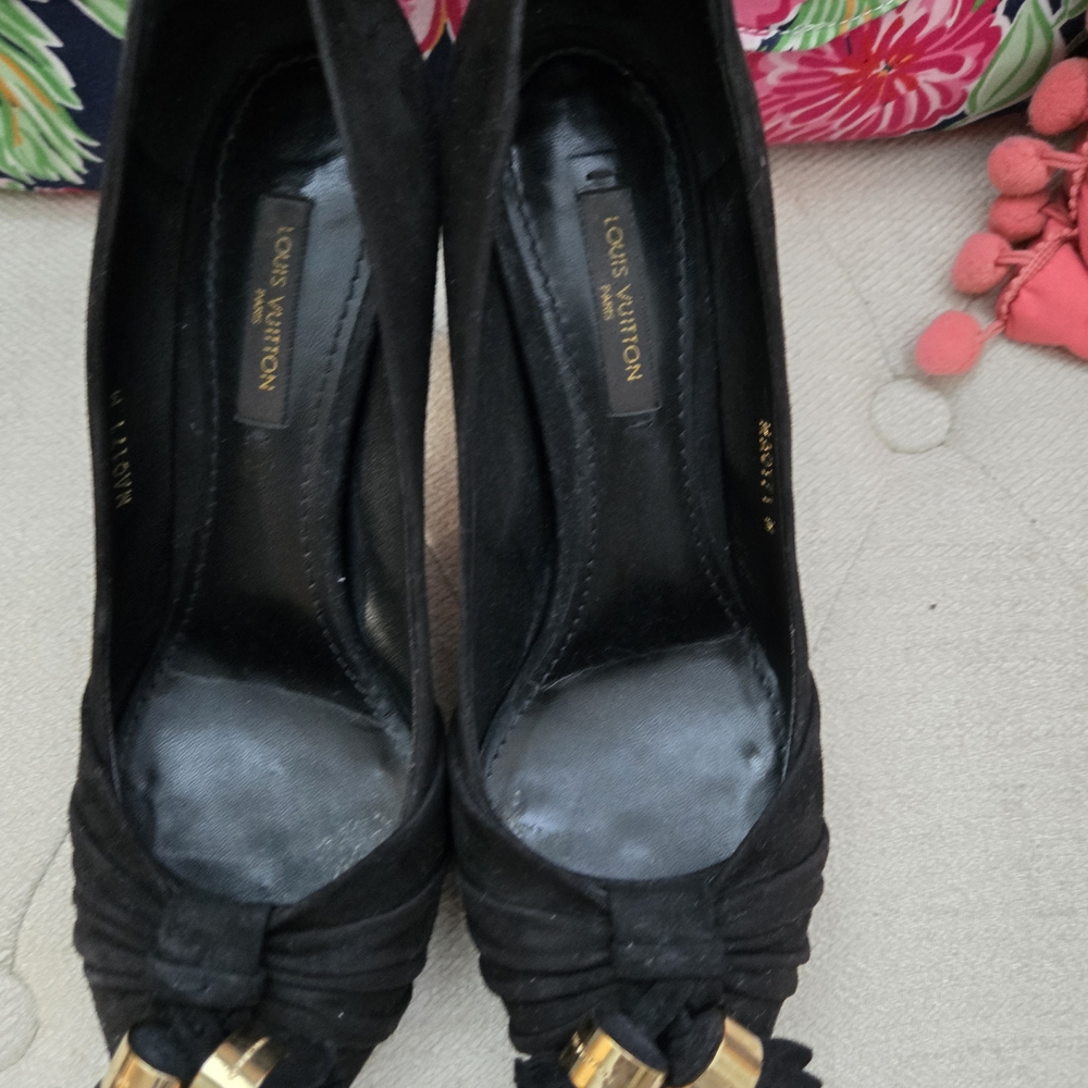 Louis Vuitton Elegant Black Heels with Gold Detail